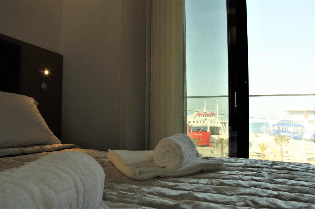 Hotel Medusa Ormos Prinou  Bagian luar foto